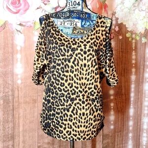 Size LARGE LEOPARD PRINT COLD SHOULDER TOP
